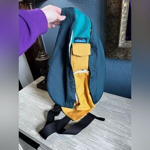 LIKE NEW!!! Kavu Men's Teal and Mustard Rope Bag